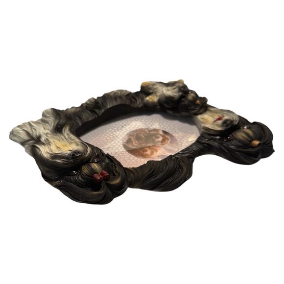 3D ShihTzu Dog Family Hand Painted Picture Frame Black White Hold 4x6 Photo NEW - Picture 7 of 15